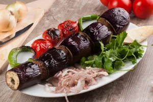 Geleneksel Lezzetin İzinde: Antep Usulü Patlıcan Kebabı